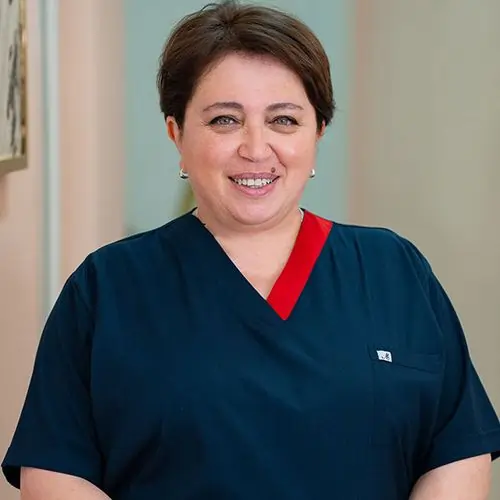 ნინო ბოსტოღანაშვილი თერაპევტი, პირის ღრუს ქირურგი